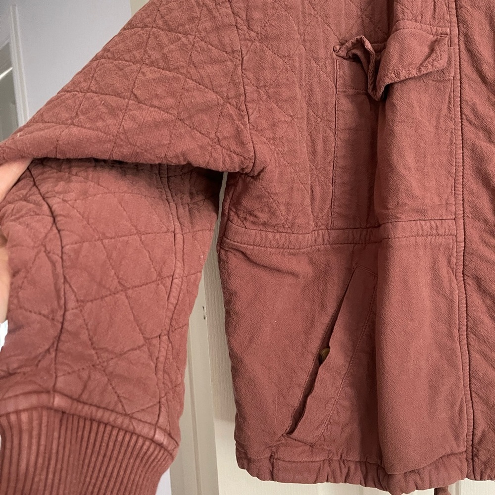 American Eagle Dolman Jacket Quilted Knit Bomber Coat in Mauve Pink Size L - Picture 3 of 6